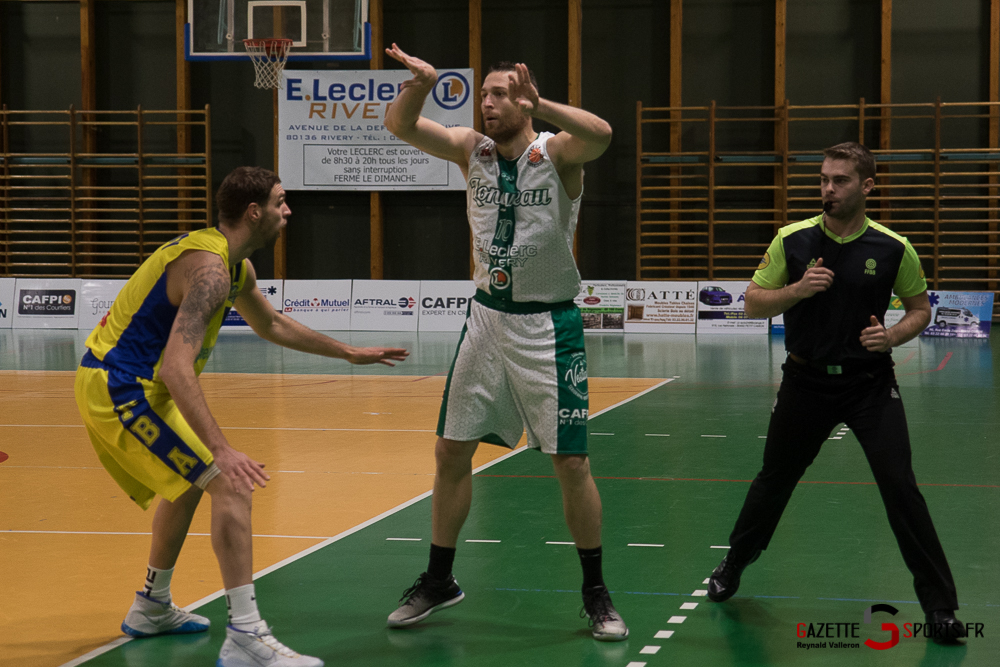 Baskettball Esclams Vs Poissy Reynald Valleron 46 (2)