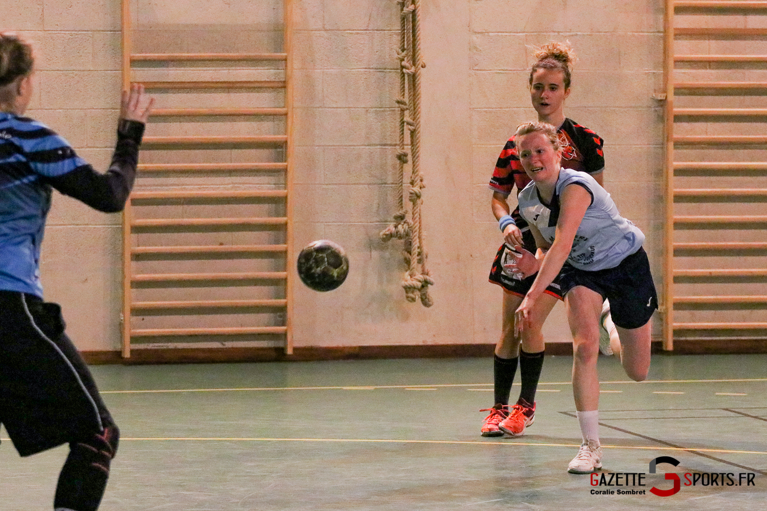 Handball Feminin Asm Rivery Vs Valenciennes Gazettesports Coralie Sombret 16