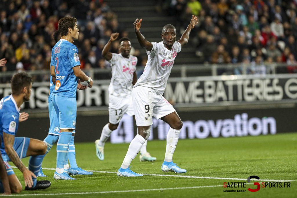 Football Ligue 1 Amiens Sc Vs Marseille 0028 Leandre Leber Gazettesports