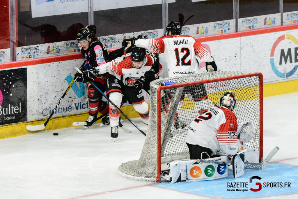 Hockeysurglace Amiens Vs Mulhouse Kevin Devigne Gazettesports 75