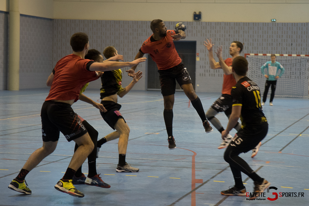 PHOTOS Retrouvez les photos du match entre l'APH et Hazebrouck