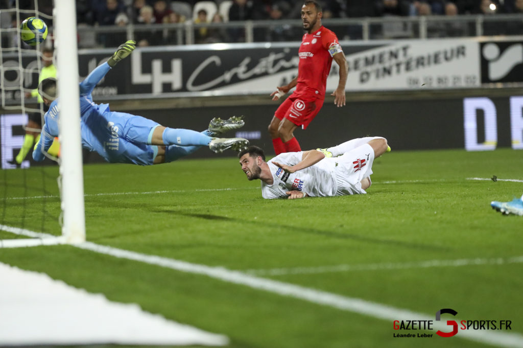 Amiens Sc Vs Montpellier 0016 Leandre Leber Gazettesports