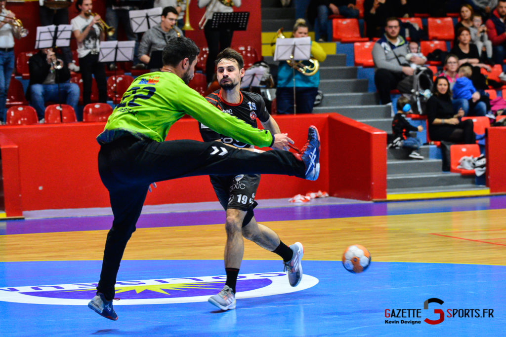 Handball Aph Vs Pau Kevin Devigne Gazettesports 35