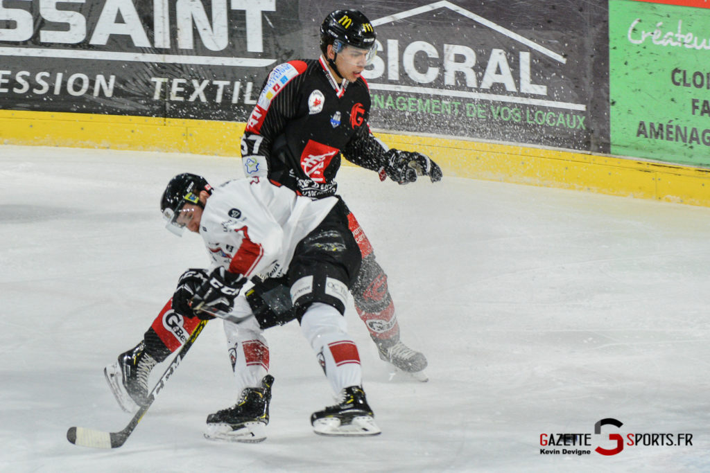 Hockeysurglace Gothiques Vs Chamonix Kevin Devigne Gazettesports 18