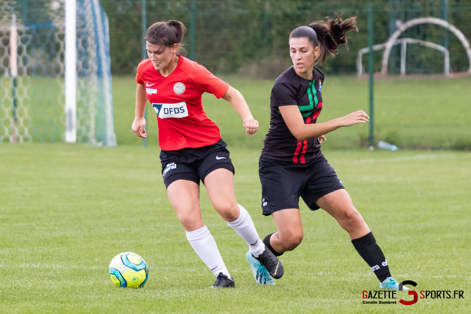 Football Feminin Fc Porto Vs Calais Gazettesports Coralie Sombret 27