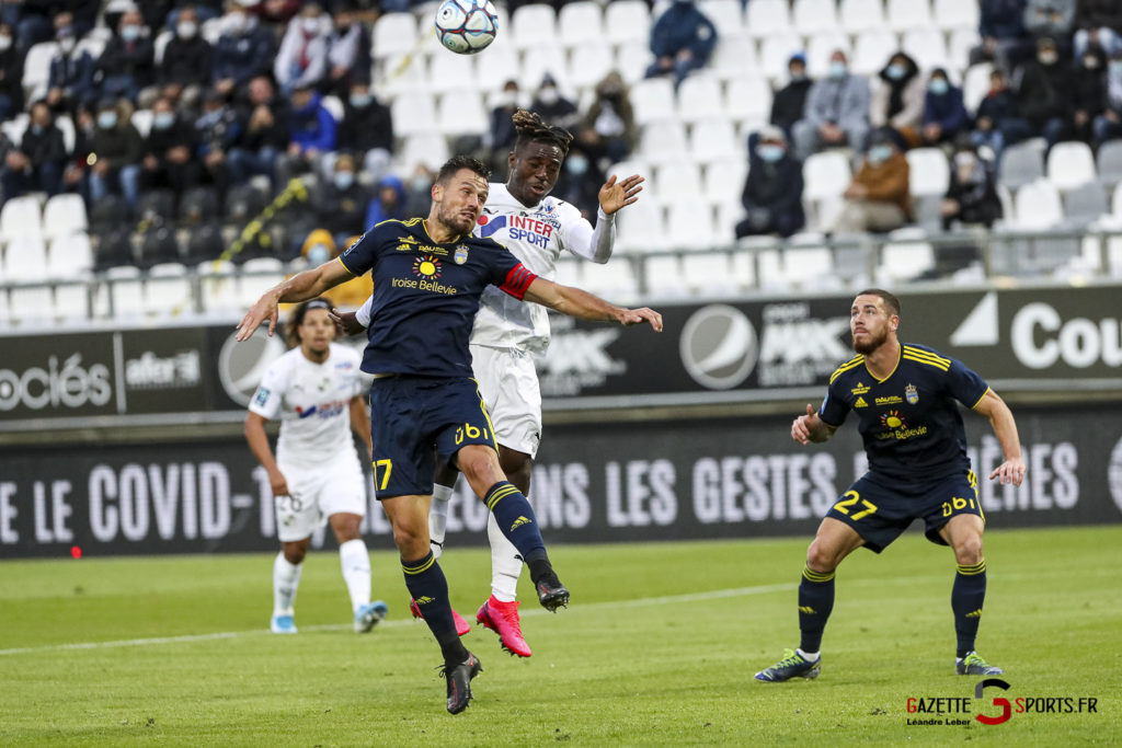 Ligue 2 Asc Amiens Vs Pau 0040 Leandre Leber Gazettesports