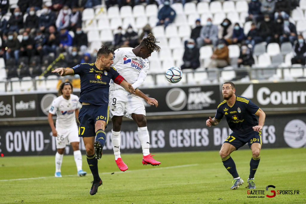 Ligue 2 Asc Amiens Vs Pau 0041 Leandre Leber Gazettesports