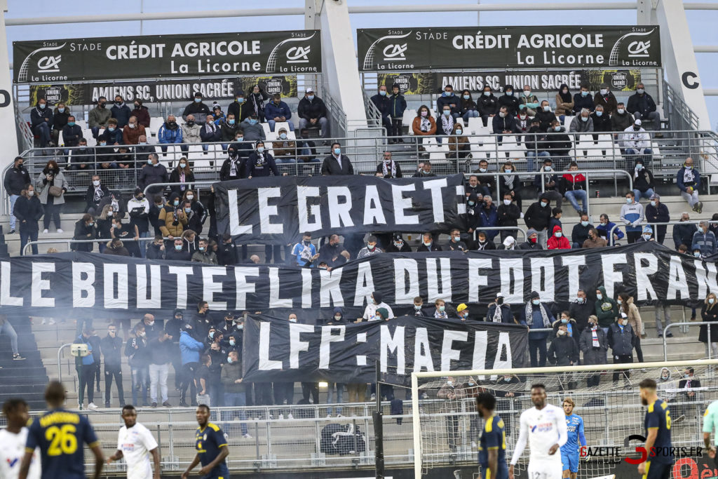 Ligue 2 Asc Amiens Vs Pau 0046 Leandre Leber Gazettesports