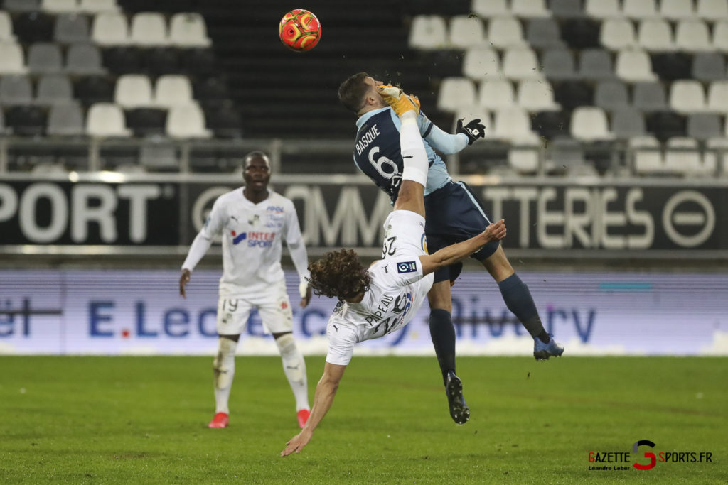 Football Amiens Sc Vs Le Havre Hac Ligue 2 0064 Leandre Leber Gazettesports