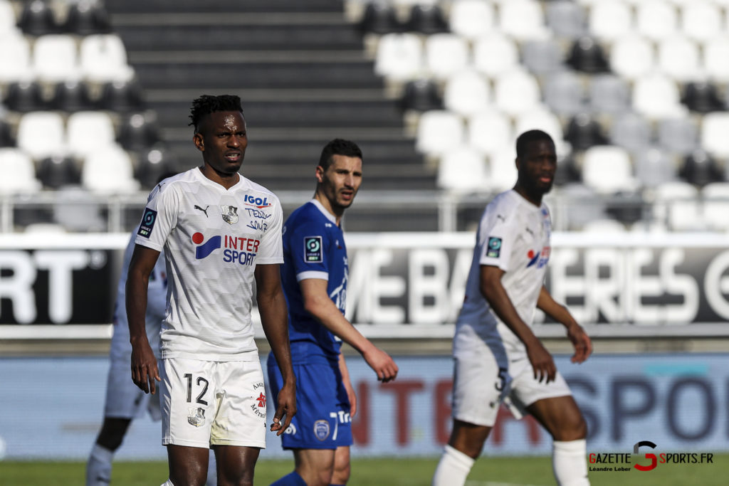 amiens sc vs troyes football ligue 2 0060 leandre leber gazettesports