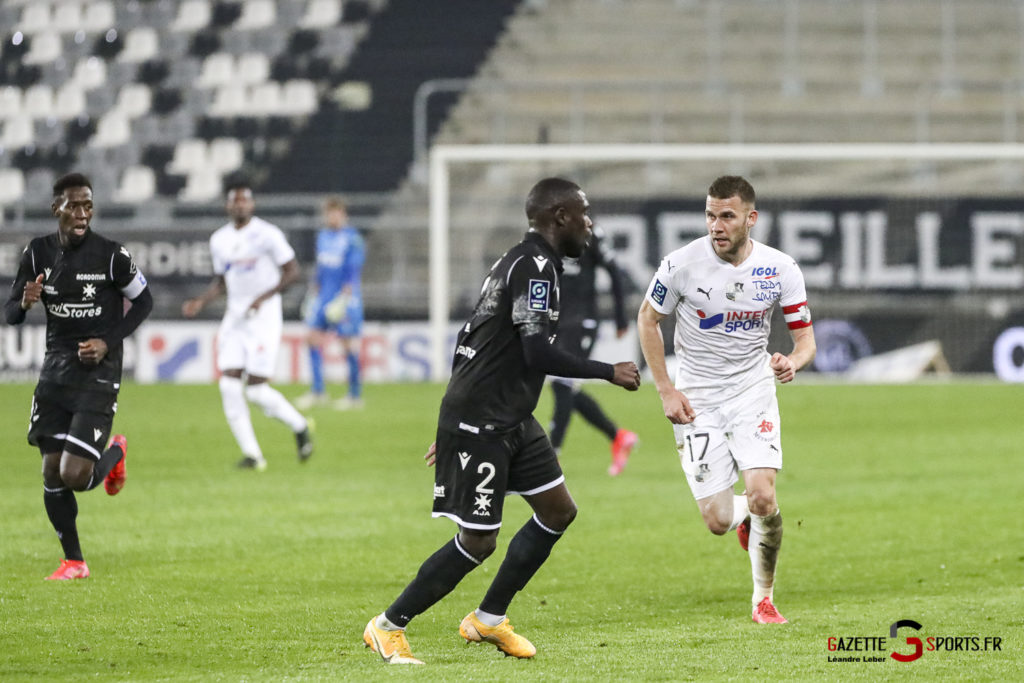 football ligue 2 amiens sc vs aj auxerre 33