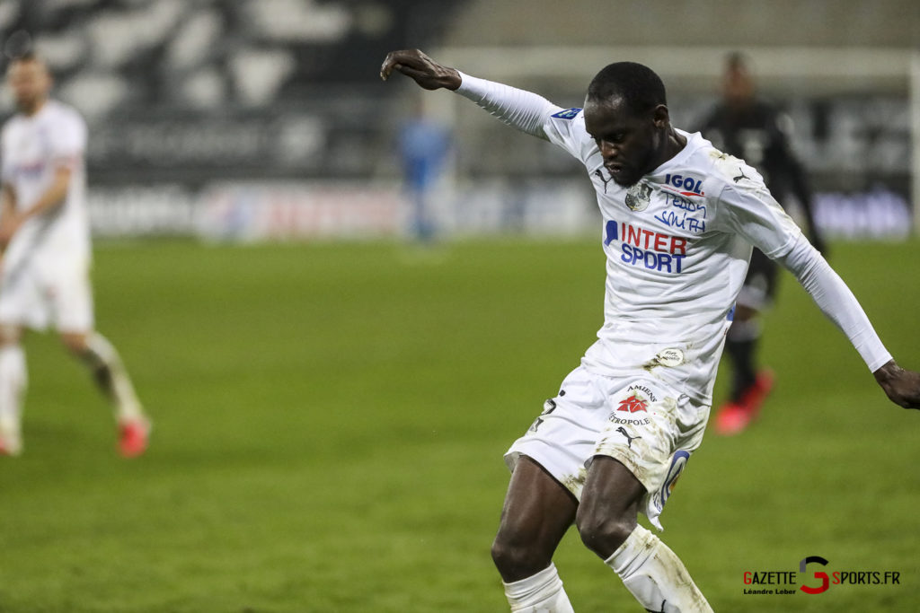 football ligue 2 amiens sc vs aj auxerre 38