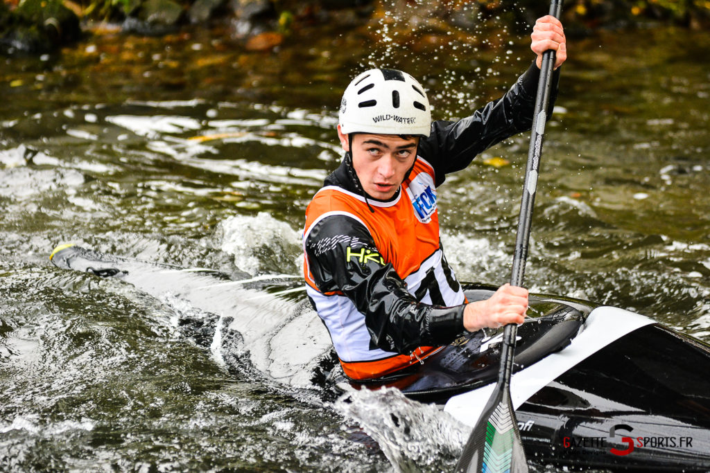 canoe kayak competition regionale slalom picquigny gazettesports kevin devigne 155
