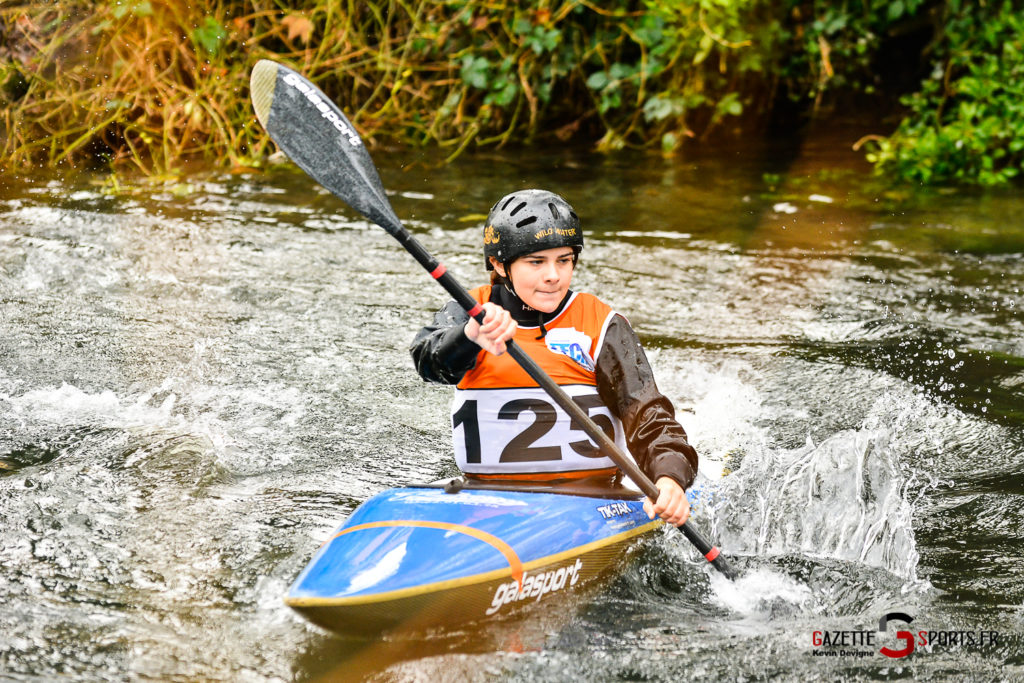 canoe kayak competition regionale slalom picquigny gazettesports kevin devigne 63