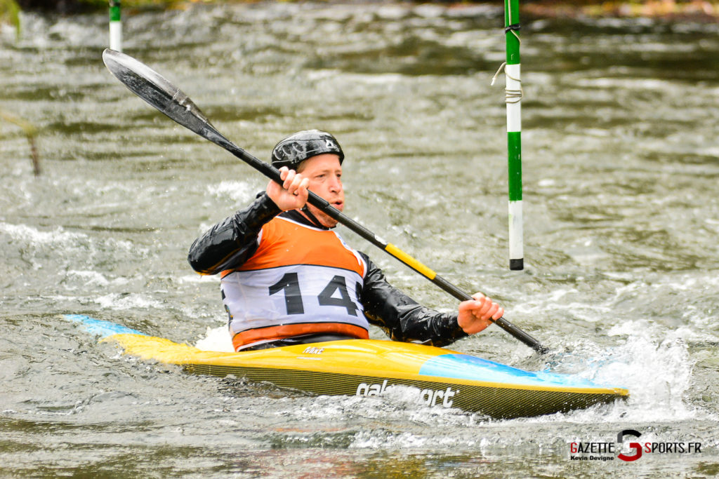 canoe kayak competition regionale slalom picquigny gazettesports kevin devigne 78