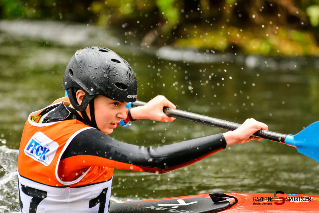 canoe kayak competition regionale slalom picquigny gazettesports kevin devigne 83