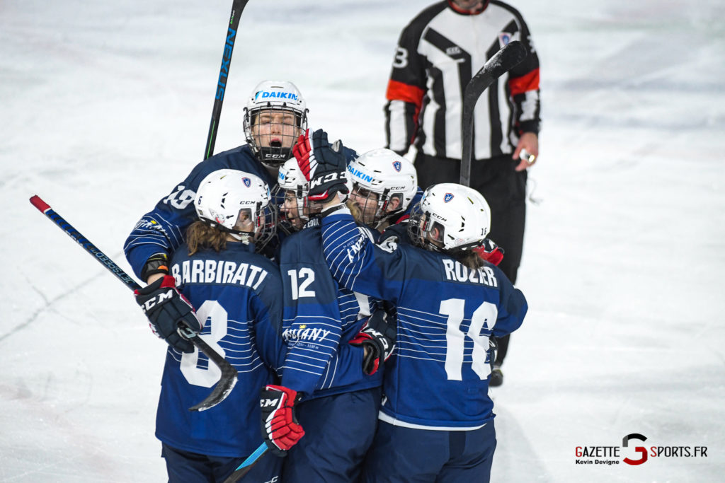 hockey sur glace tournoi des 4 nations equipe de france feminine hongrie gazettesports kevin devigne 039