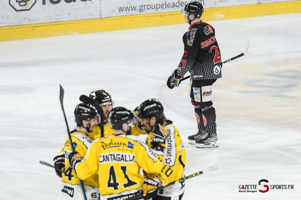 hockey sur glace ligue magnus playoff match 3 gothiques d'amiens dragons rouen gazettesports kevin devigne 93