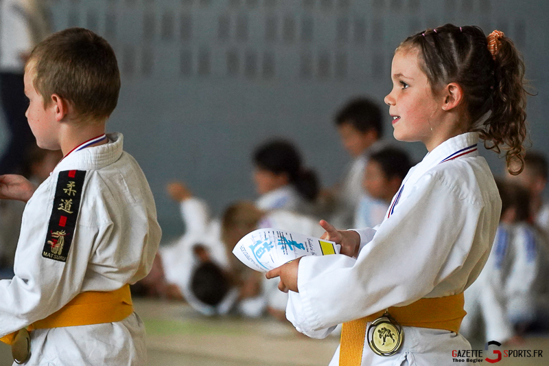 judo remise ceinture+grade club longueuau gazettesports théo bégler 33