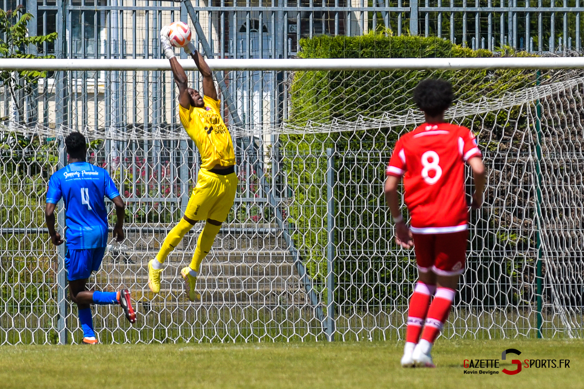 football n3 aca valenciennes reserve gazettesports kevin devigne 38