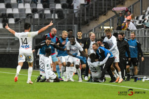 football ligue 2 amiens sc quevilly rouen kevin devigne 37