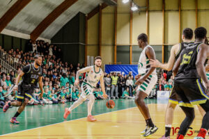 basket ball nationale 3 esclams bb vs courbevoie 009 leandre leber gazettesports