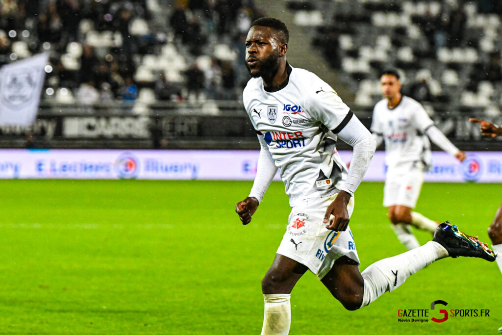 football ligue 2 amiens sc rodez kevin devigne gazettesports 39