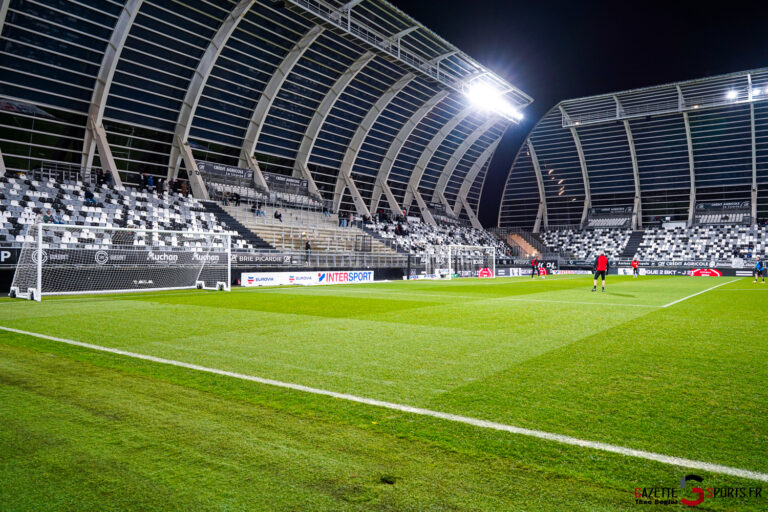 football ligue 2 asc amienssc annecy gazette sports théo bégler 002