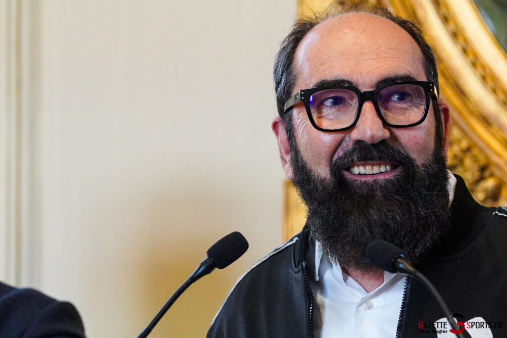 récéption en honneur des gothiques hotel de ville mairie amiens gazette sports théo bégler 012