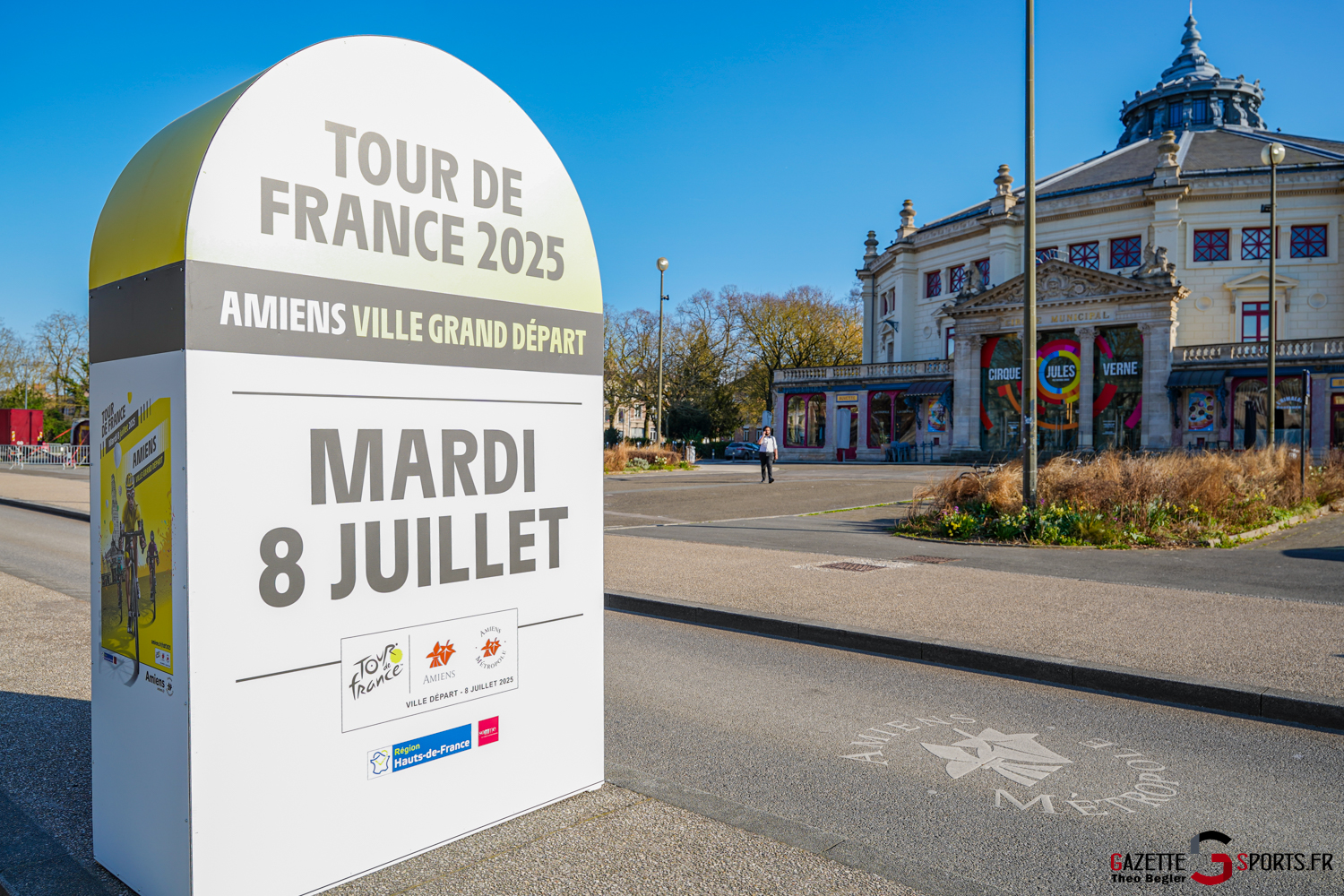 cyclisme borne départ tour de france 2025 cirque jules vernes gazette sports théo bégler 001