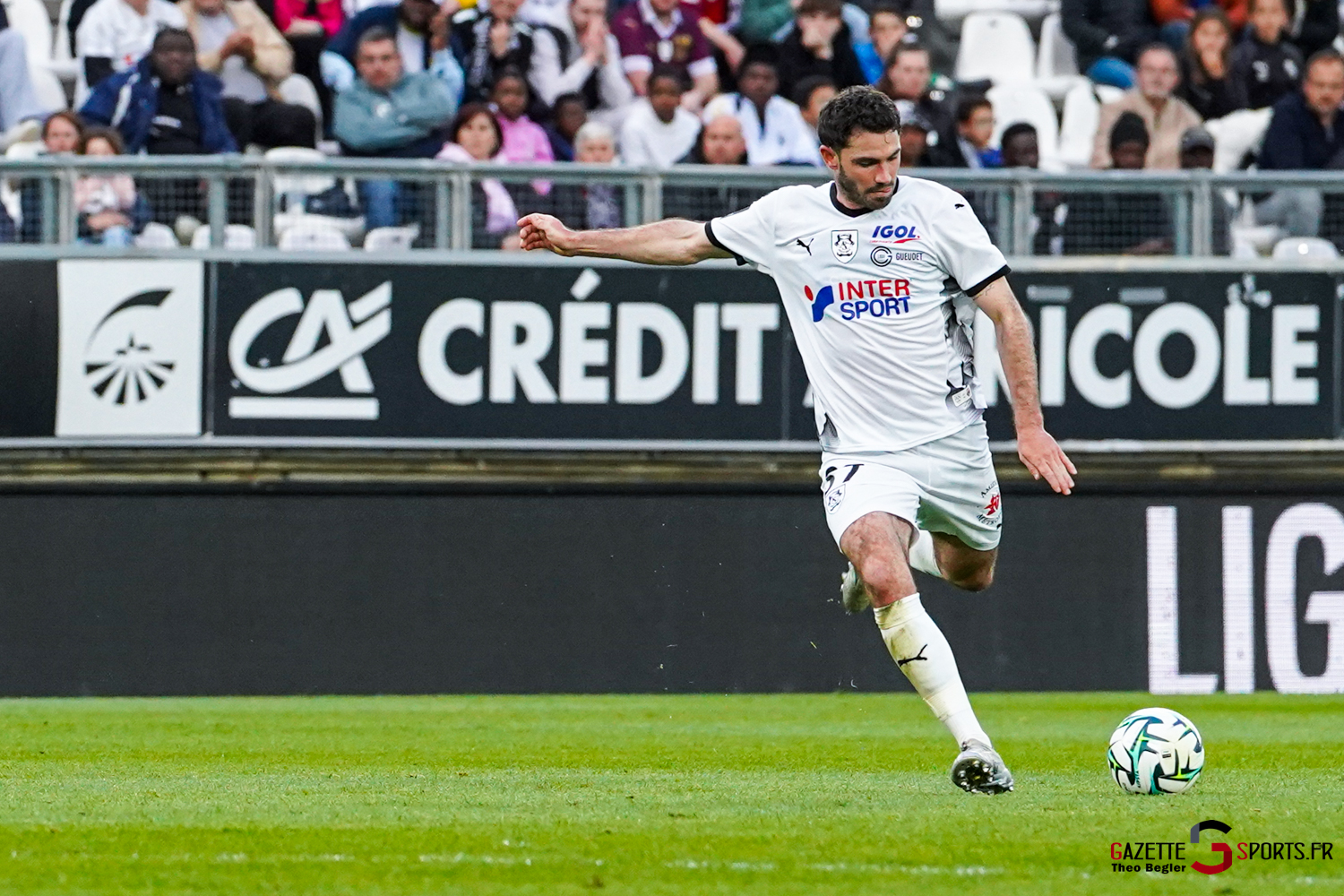 football ligue 2 bkt amiens sc asc ea en avant guingamp gazette sports théo bégler 024