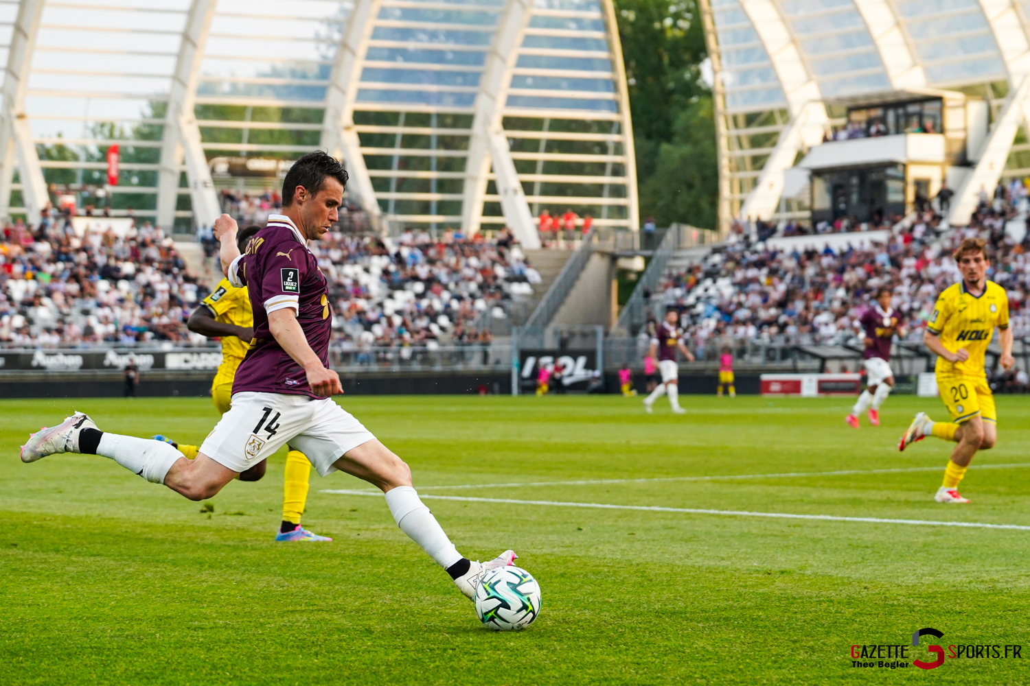 football ligue 2 bkt amiens sc asc pau fc gazette sports théo bégler 025