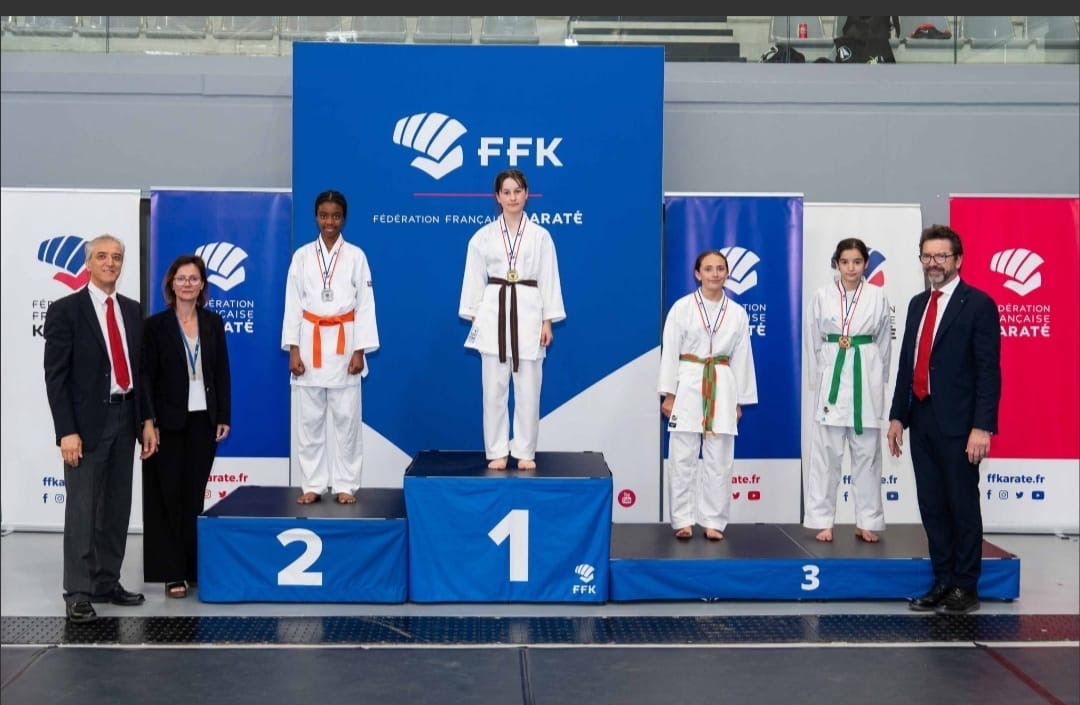 d4fd72fc 3467 475c a7aa 345f154ece53