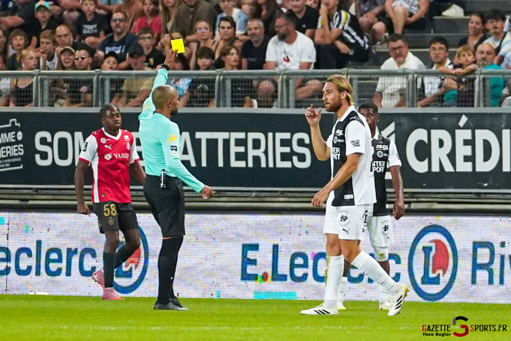 football ligue 2 bkt journée 1 asc amiens sc stade de reims gazette sports theo begler 045