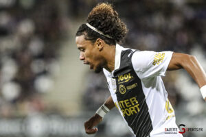 football ligue 2 amiens sc vs bastia gazettesports leandre leber (20)
