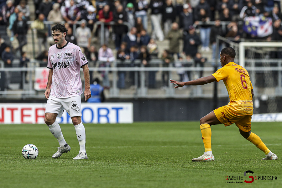 football ligue 2 asc amiens vs rodez leandre leber gazettesports (16)