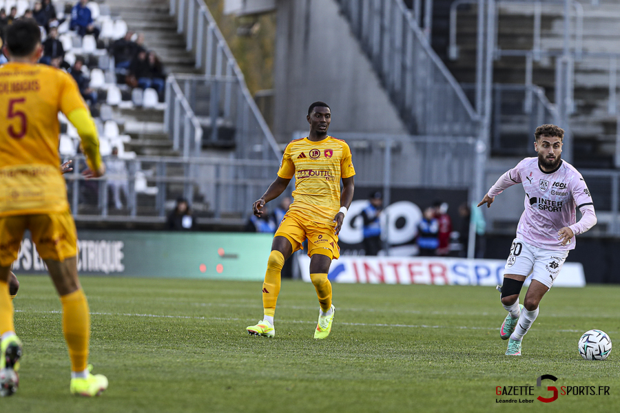football ligue 2 asc amiens vs rodez leandre leber gazettesports (32)