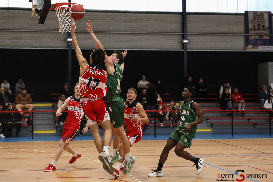 Basket_PreNationale_J6_Amiens-SCBB_Wasquehal-FlashB_Gazettesports_Daubenton_Eva_13
