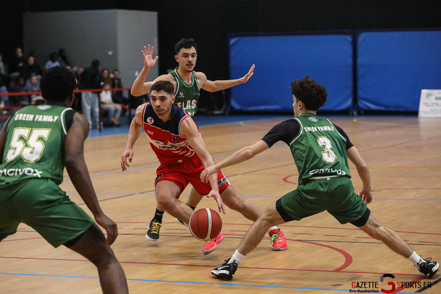 Basket_PreNationale_J6_Amiens-SCBB_Wasquehal-FlashB_Gazettesports_Daubenton_Eva_3