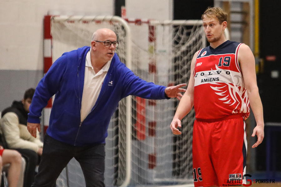 Basket_PreNationale_J6_Amiens-SCBB_Wasquehal-FlashB_Gazettesports_Daubenton_Eva-35