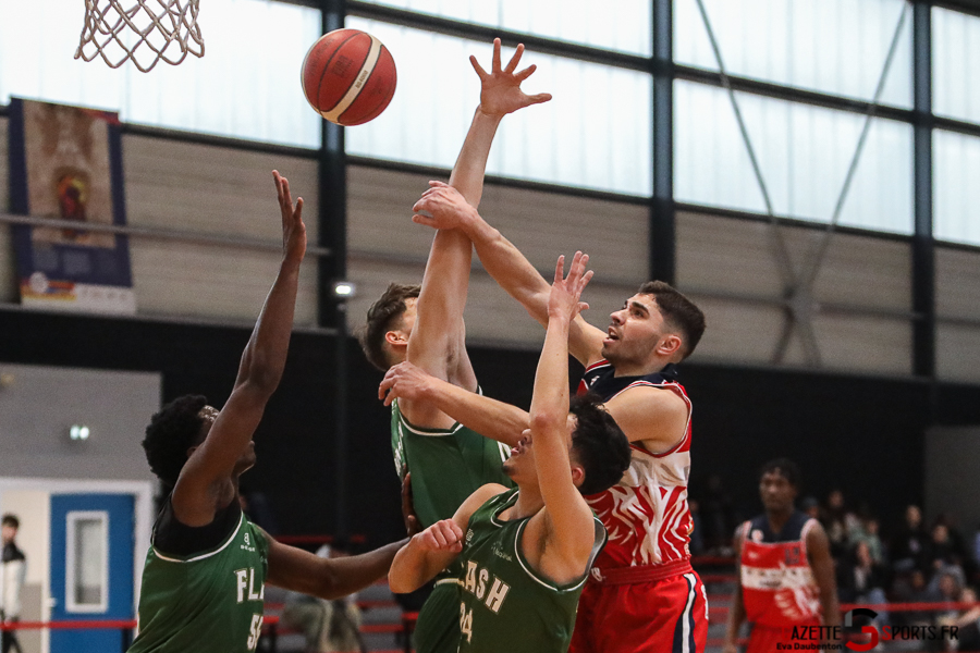 Basket_PreNationale_J6_Amiens-SCBB_Wasquehal-FlashB_Gazettesports_Daubenton_Eva_4