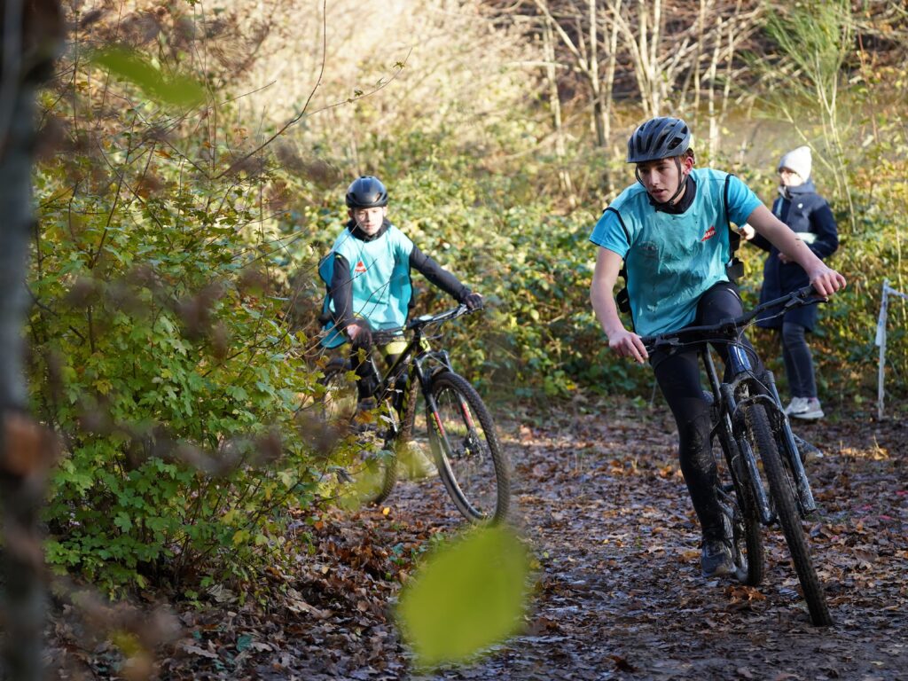 cross départemental unss somme 2025 conty dorine cocagne gazette sports (11)