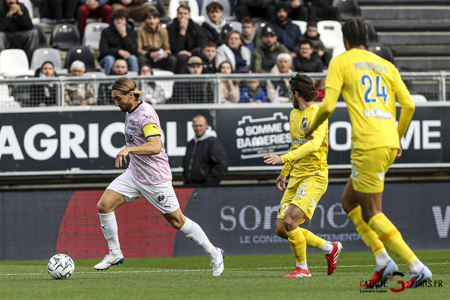 football ligue 2 amiens sc vs grenoble leandre leber gazettesports (13)