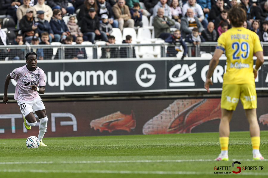 football ligue 2 amiens sc vs grenoble leandre leber gazettesports (14)