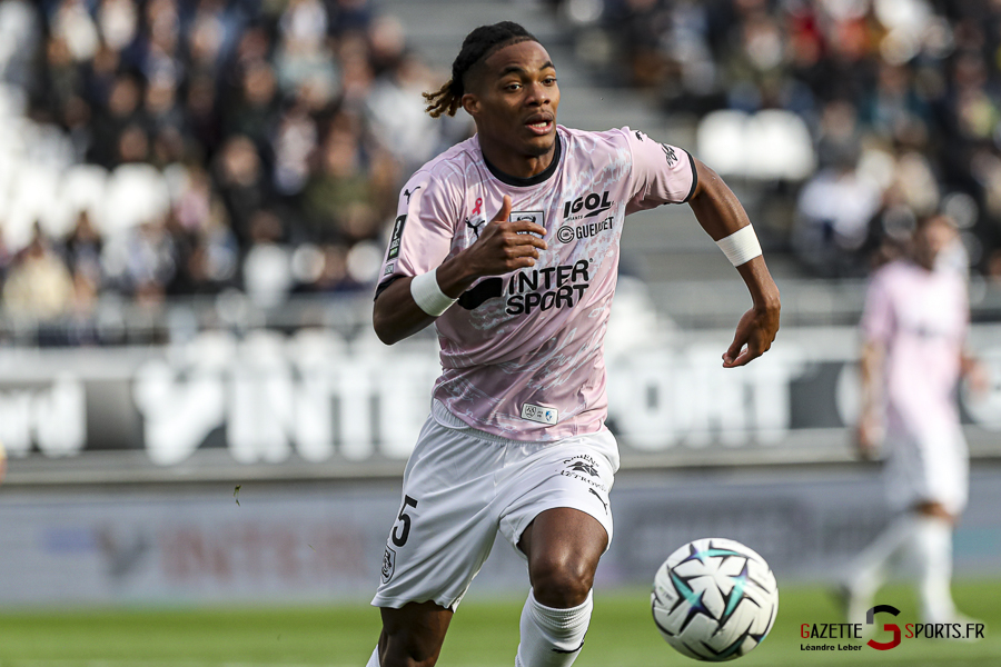 football ligue 2 amiens sc vs grenoble leandre leber gazettesports (18)