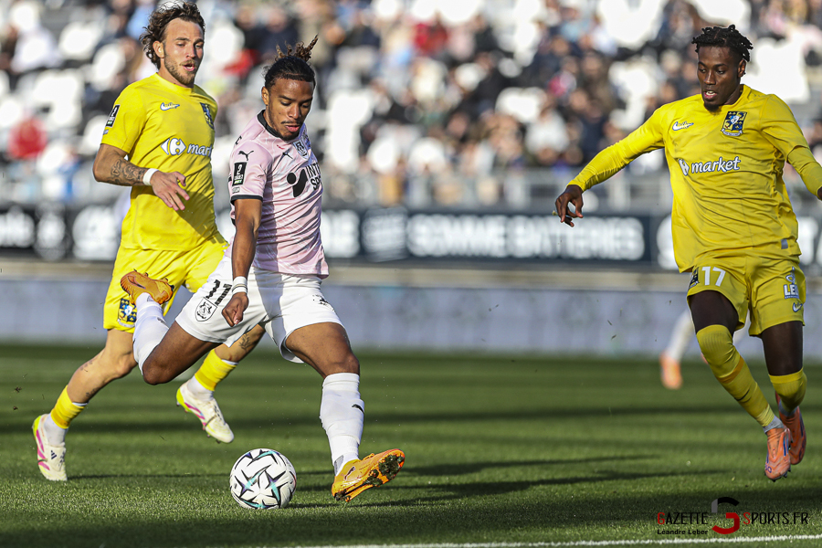 football ligue 2 amiens sc vs grenoble leandre leber gazettesports (40)