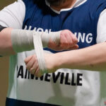 ballon au poing en salle gazette sport alexis cazeel 9