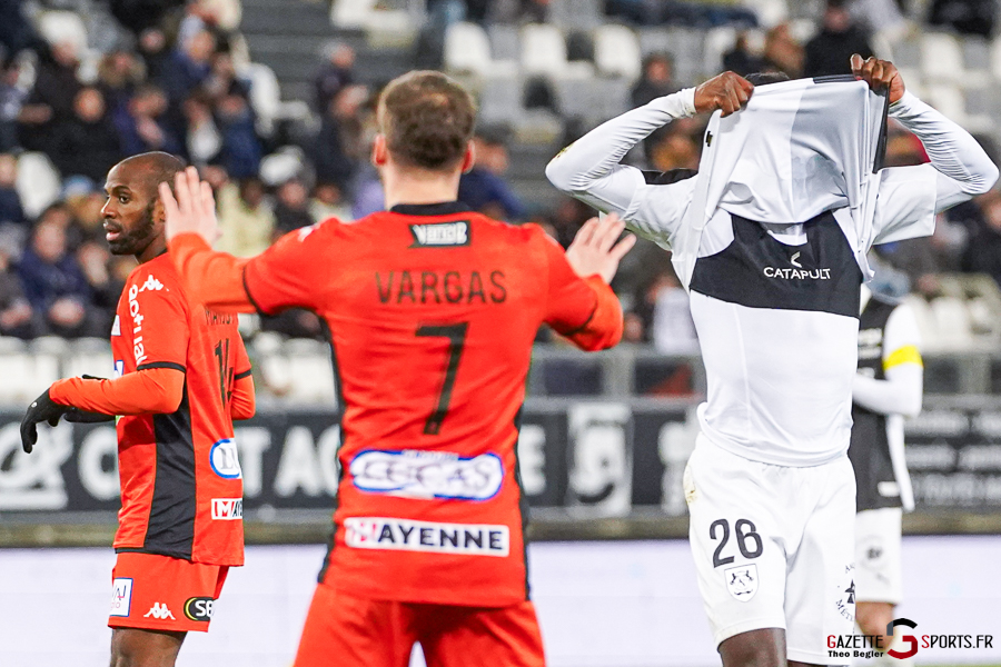 amiens sc v laval ligue 2 bkt journée 20 amiens