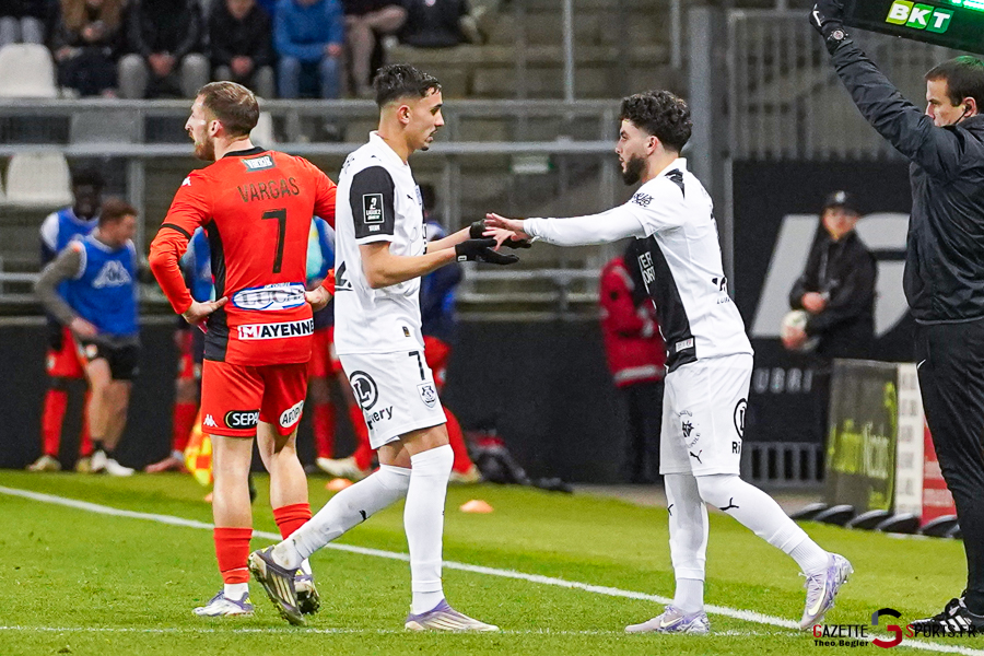 amiens sc v laval ligue 2 bkt journée 20 amiens
