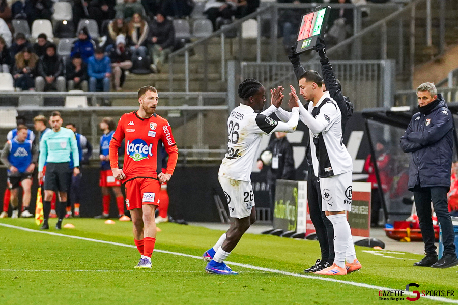 amiens sc v laval ligue 2 bkt journée 20 amiens